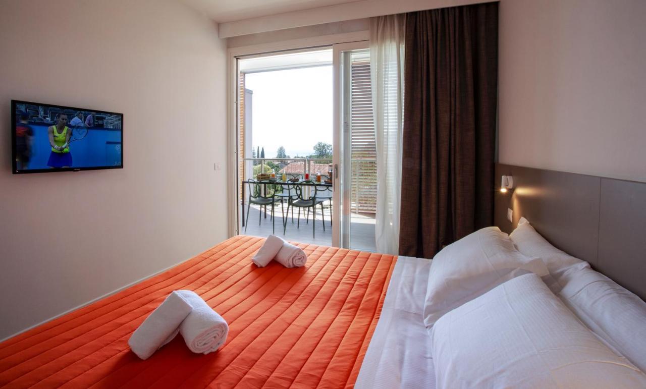Aparthotel Residenza Olivo Garda  Esterno foto