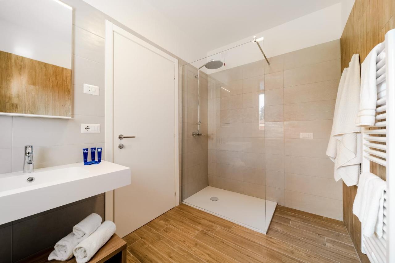 Aparthotel Residenza Olivo Garda  Esterno foto